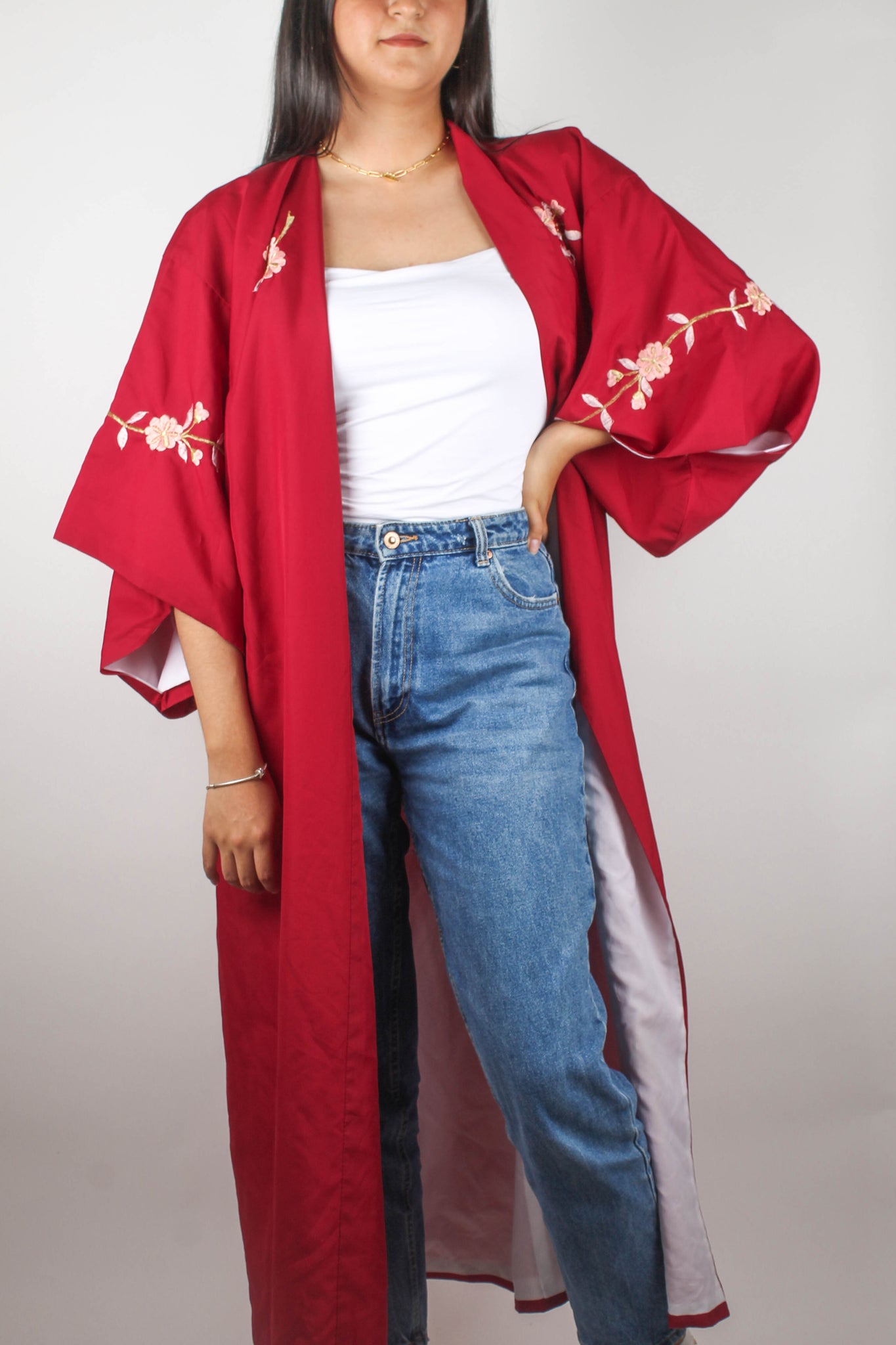 BRANDLESS - Kimono Rojo Con Bordado Floral